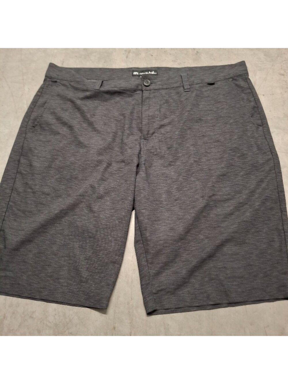 TravisMathew Mens Gray Lightweight Golf Shorts Size 34 With Button & Zip Closure